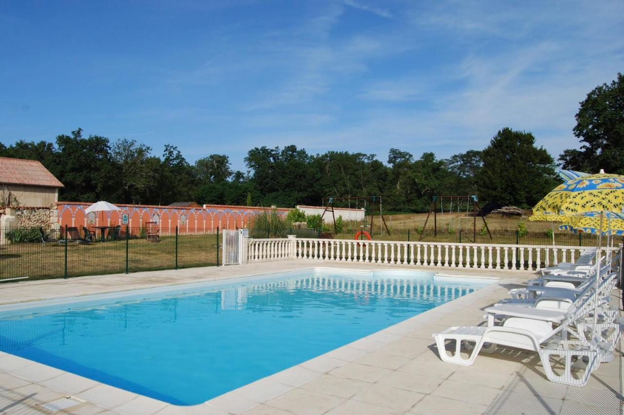 Le Logis Des Quatre Puits Bed & Breakfast *