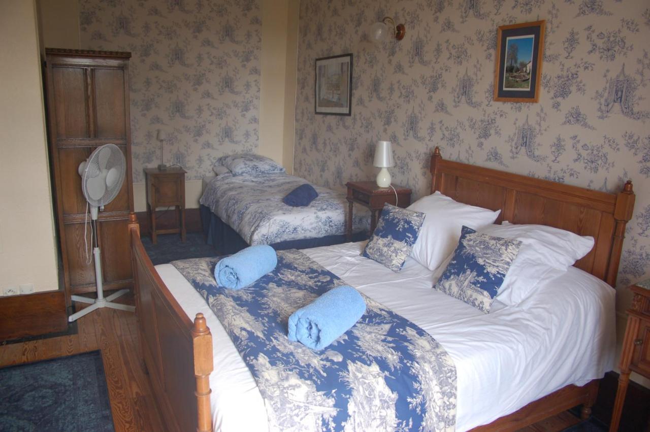 Le Logis Des Quatre Puits Bed & Breakfast