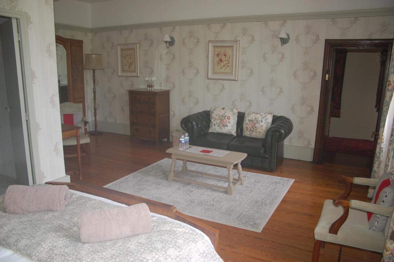 Le Logis Des Quatre Puits Neuvicq-Montguyon